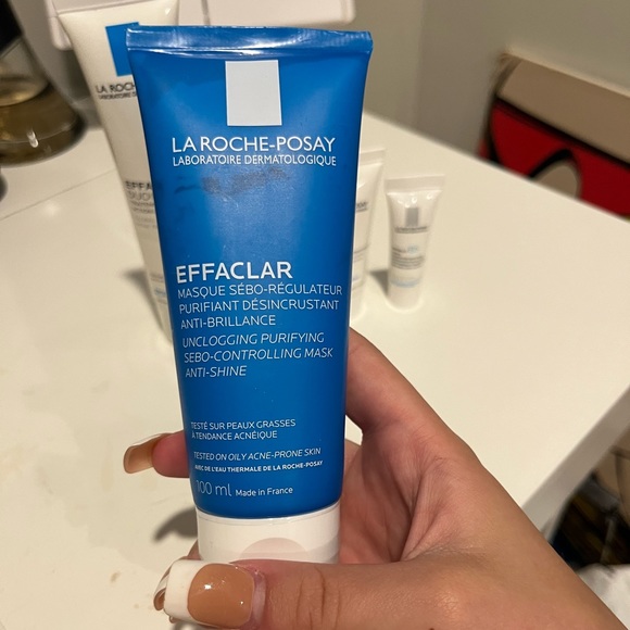 La Roche-Posay Skincare set - Picture 2 of 6